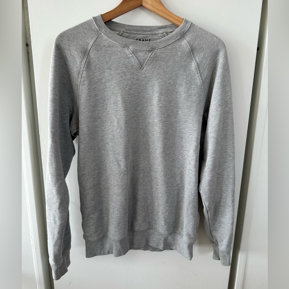 men’s FRAME classic Grey Loopback crewneck sweatshirt. Small. GREAT condition.